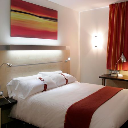 Holiday Inn Express Madrid-Getafe By Ihg Pokój zdjęcie