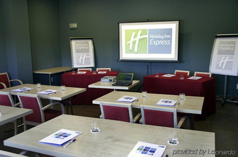 Holiday Inn Express Madrid-Getafe By Ihg Zewnętrze zdjęcie
