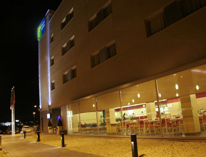 Holiday Inn Express Madrid-Getafe By Ihg Zewnętrze zdjęcie