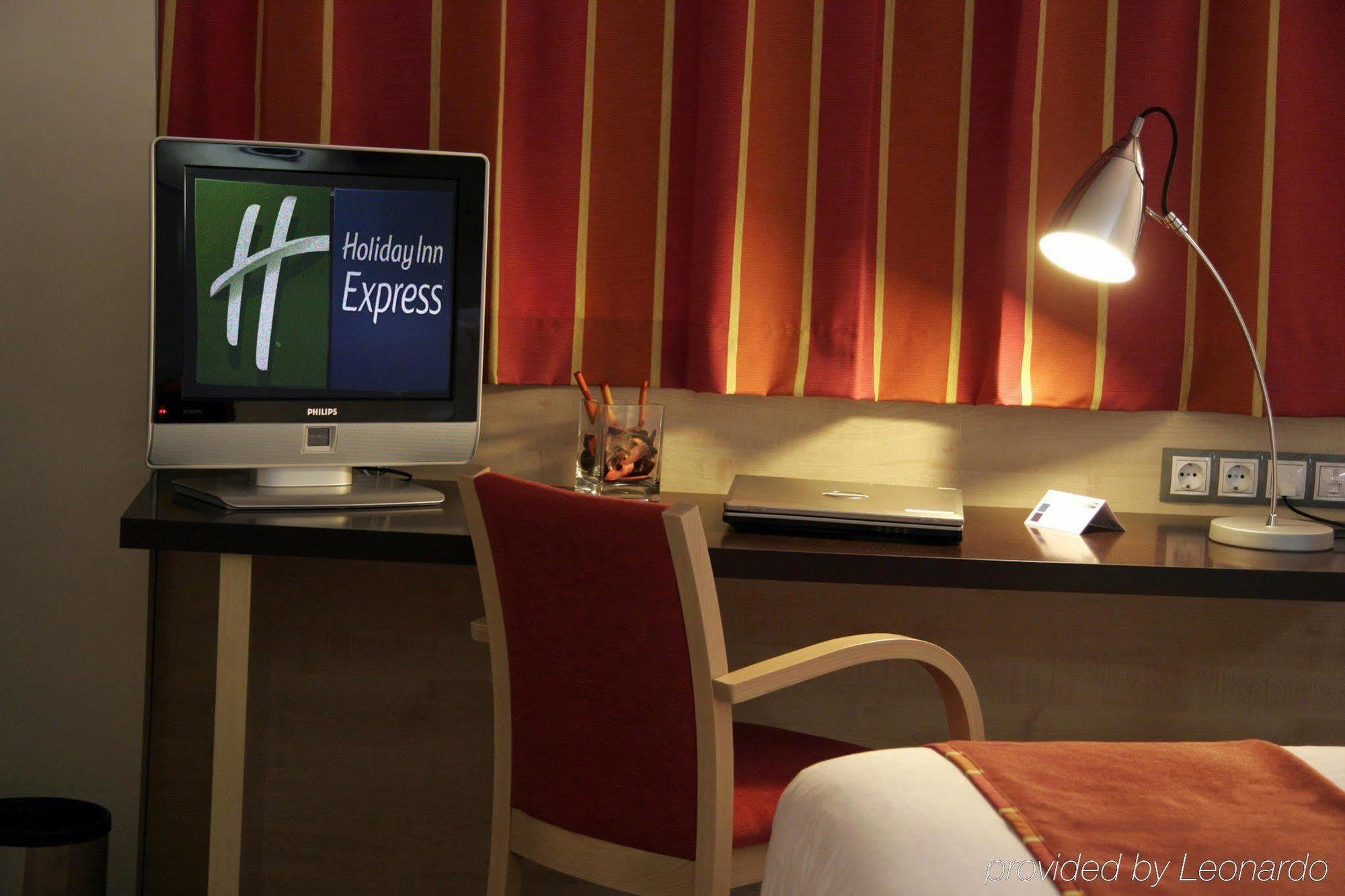 Holiday Inn Express Madrid-Getafe By Ihg Zewnętrze zdjęcie